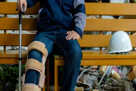 How Delayed Injury Symptoms Can Affect Compensation Following a Truck Accident